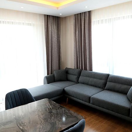 Flower City Suits Aparthotel Ялова Екстериор снимка