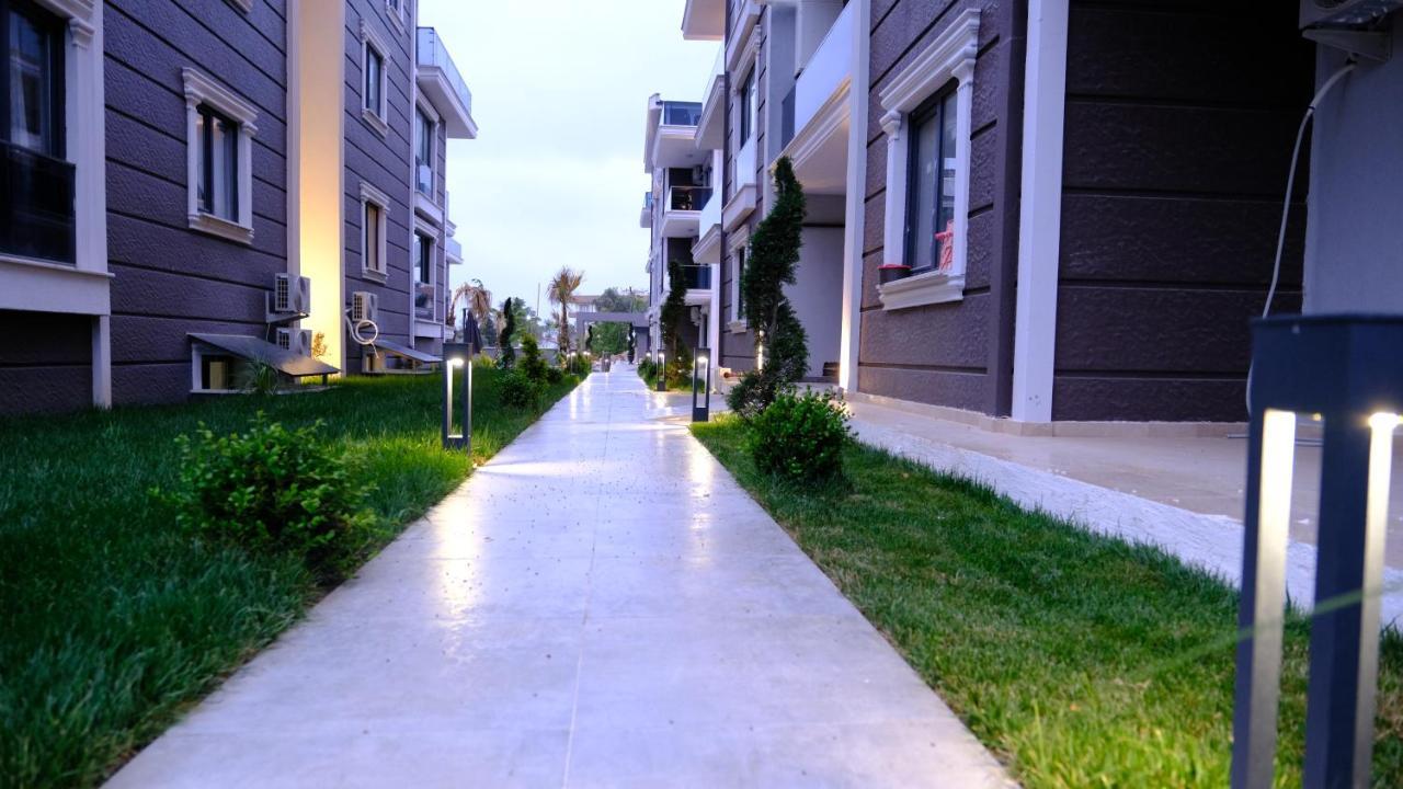 Flower City Suits Aparthotel Ялова Екстериор снимка