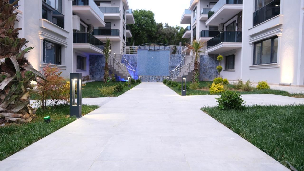 Flower City Suits Aparthotel Ялова Екстериор снимка