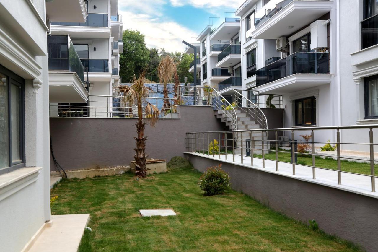 Flower City Suits Aparthotel Ялова Екстериор снимка