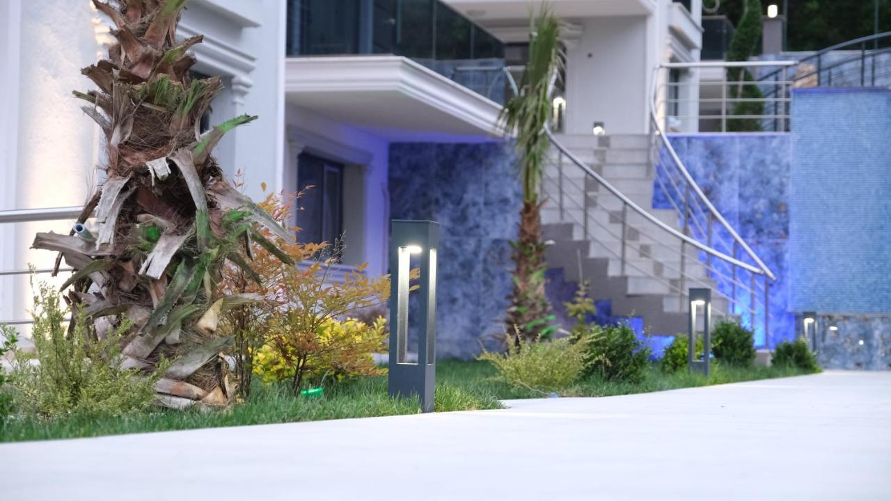 Flower City Suits Aparthotel Ялова Екстериор снимка