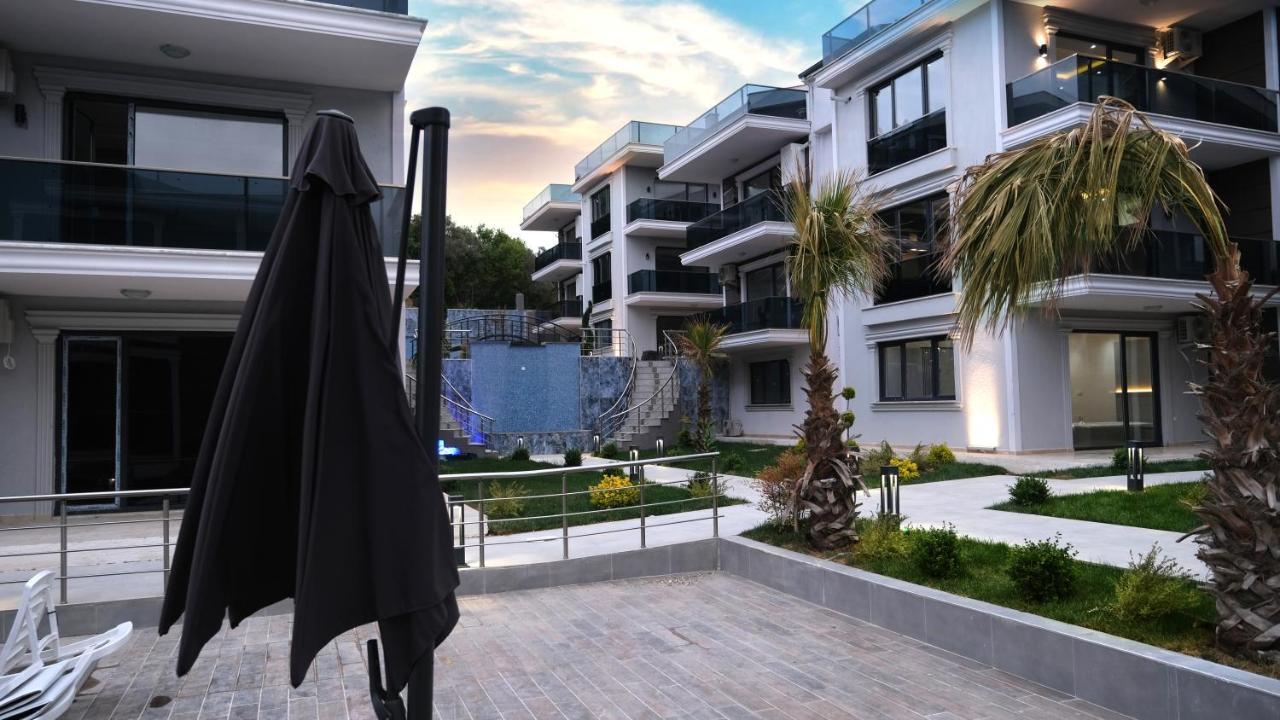 Flower City Suits Aparthotel Ялова Екстериор снимка