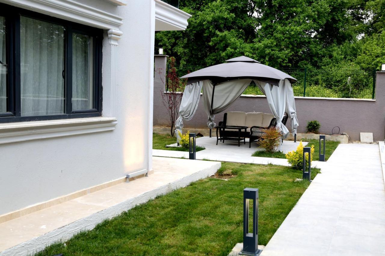 Flower City Suits Aparthotel Ялова Екстериор снимка