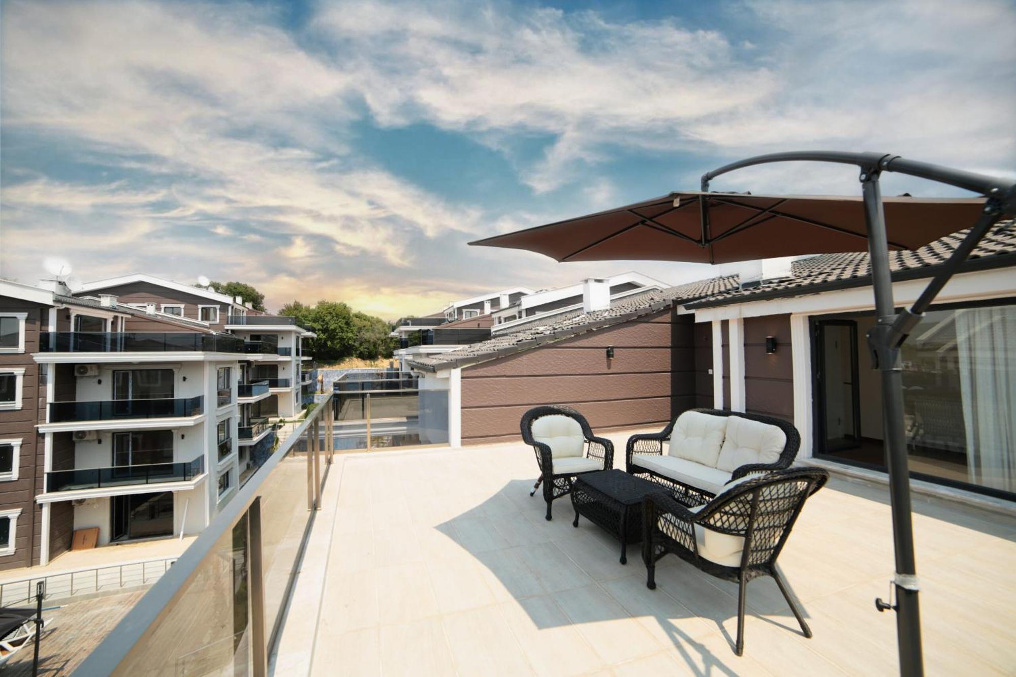 Flower City Suits Aparthotel Ялова Екстериор снимка